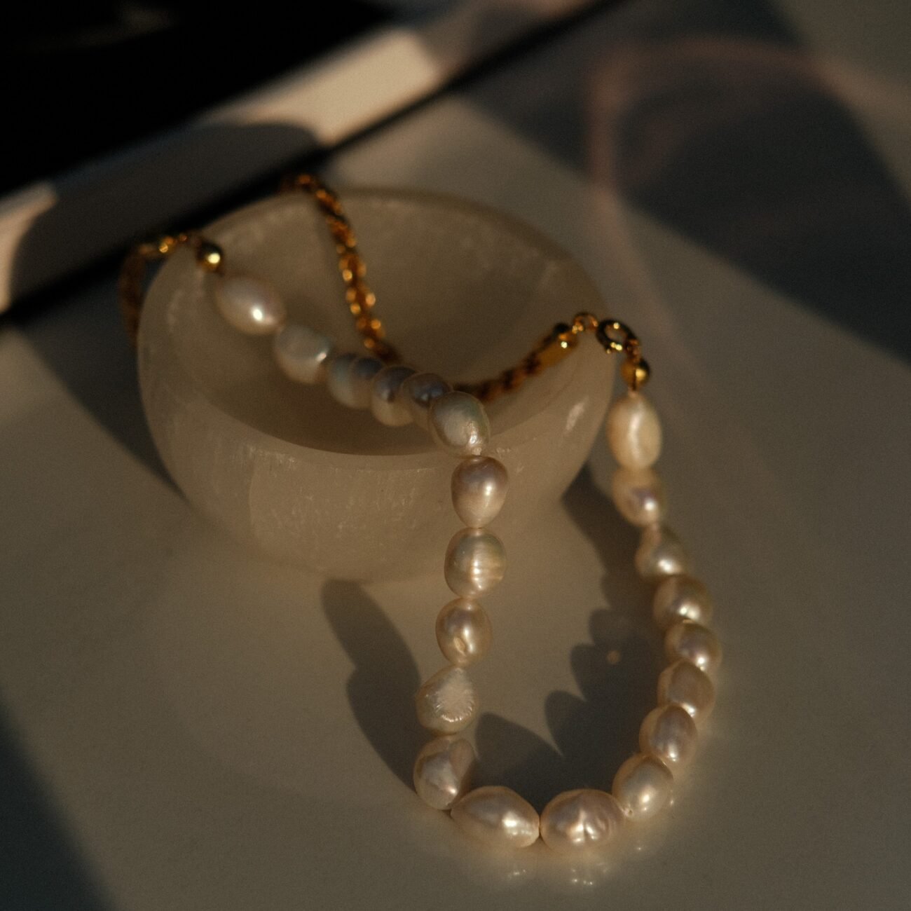amorphous solid necklace