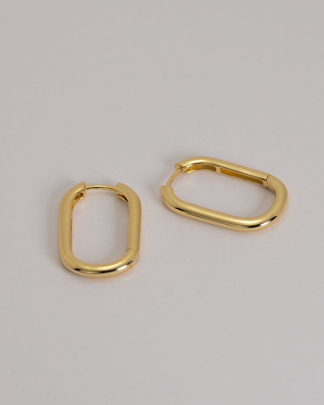 clip earrings gold closed