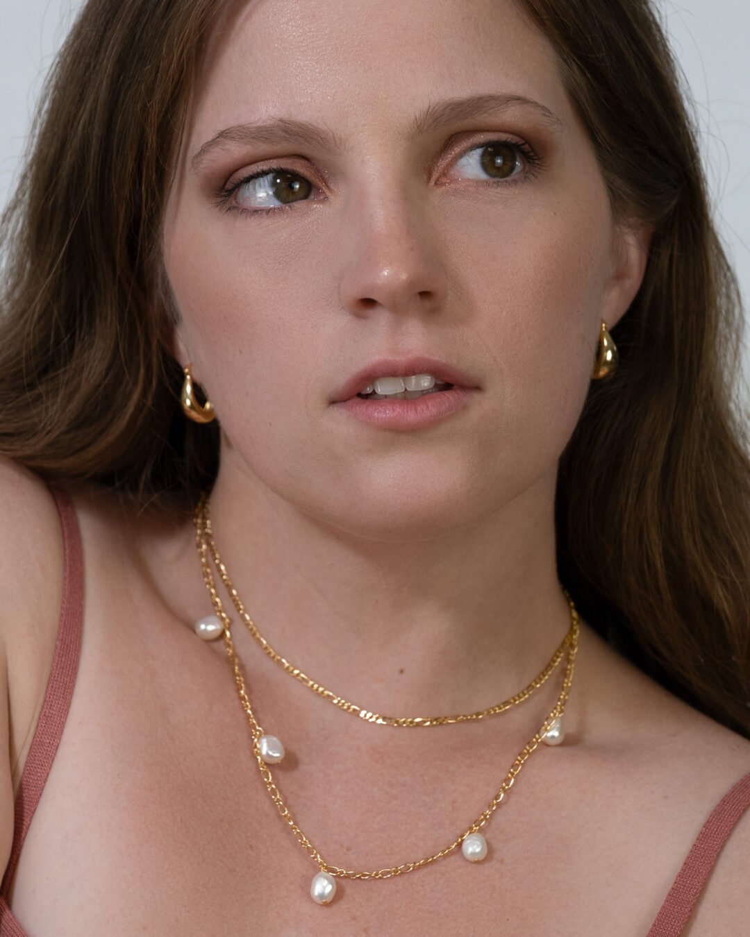 eva hoops and mar necklace 3