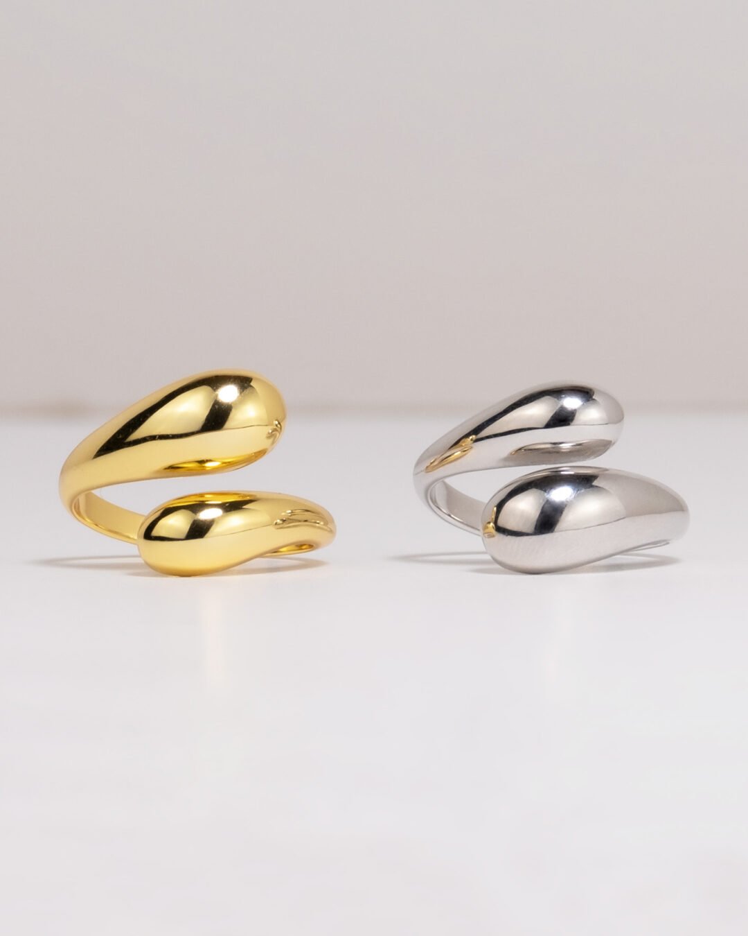hug dome ring silver and gold