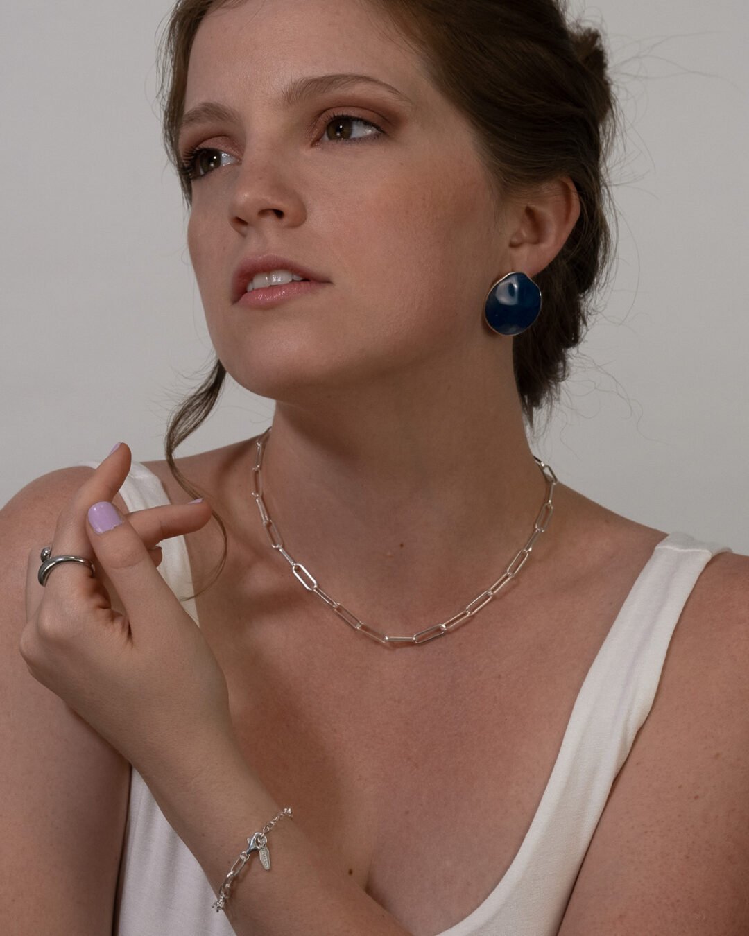 silver clip necklace and azul studs